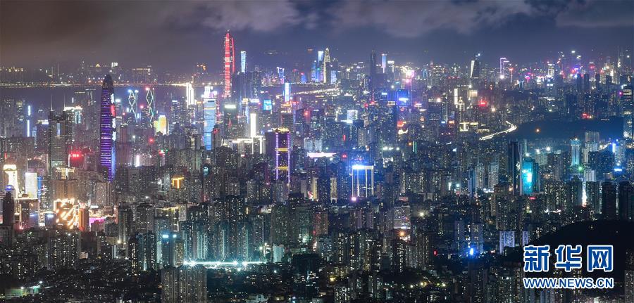 (在習(xí)近平新時代中國特色社會主義思想指引下——新時代新作為新篇章·習(xí)近平總書記關(guān)切事·圖文互動)(15)我家大門常打開——經(jīng)濟(jì)特區(qū)全方位對外開放故事