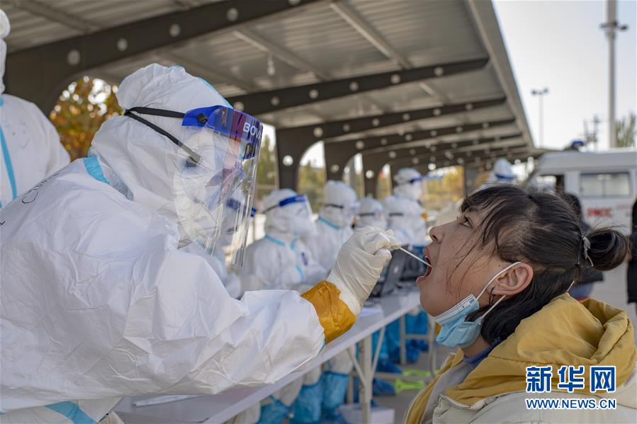 （聚焦疫情防控&middot;圖文互動(dòng)）（3）特寫：爭(zhēng)分奪秒，4天完成474.65萬人核酸檢測(cè)
