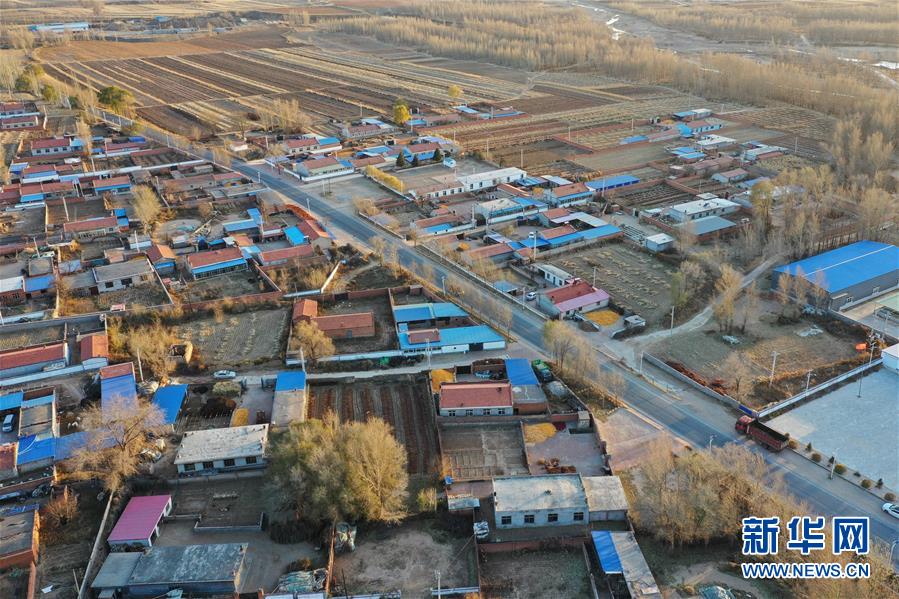 （全面建成小康社會(huì)&ldquo;百城千縣萬(wàn)村&rdquo;調(diào)研行&middot;圖文互動(dòng)）（2）互助互利，小甘薯帶來(lái)甜蜜日子&mdash;&mdash;內(nèi)蒙古奈曼旗互利村闖出產(chǎn)業(yè)致富之路