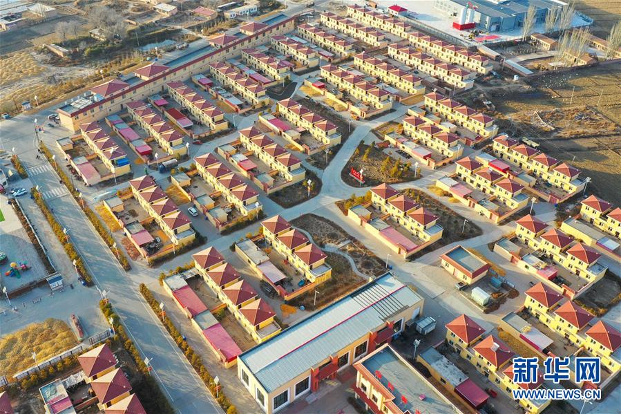 （全面建成小康社會&ldquo;百城千縣萬村調(diào)研行&rdquo;&middot;圖文互動）（3）&ldquo;麻煩村&rdquo;變形記&mdash;&mdash;內(nèi)蒙古白青堯村的多彩生活