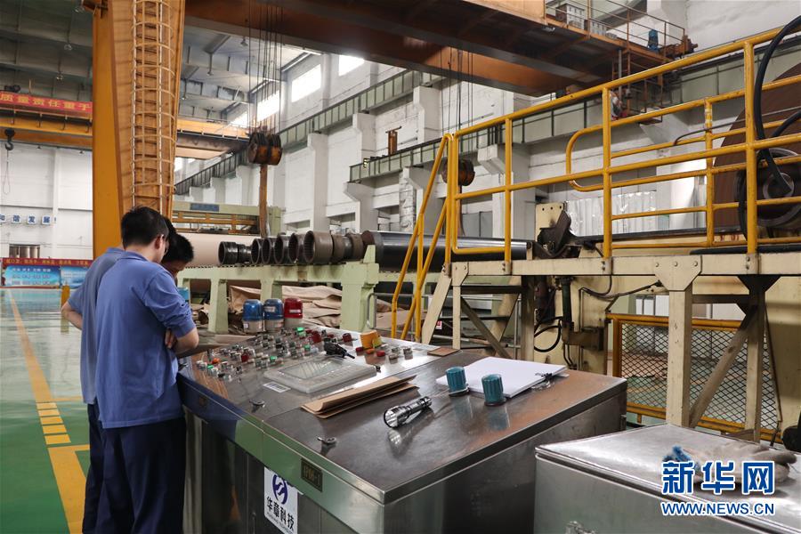 （全面建成小康社會(huì)&ldquo;百城千縣萬村調(diào)研行&rdquo;&middot;圖文互動(dòng)）（2）產(chǎn)業(yè)強(qiáng)起來 精神富起來&mdash;&mdash;廣東潢涌&ldquo;落后地&rdquo;變&ldquo;明星村&rdquo;的小康之路