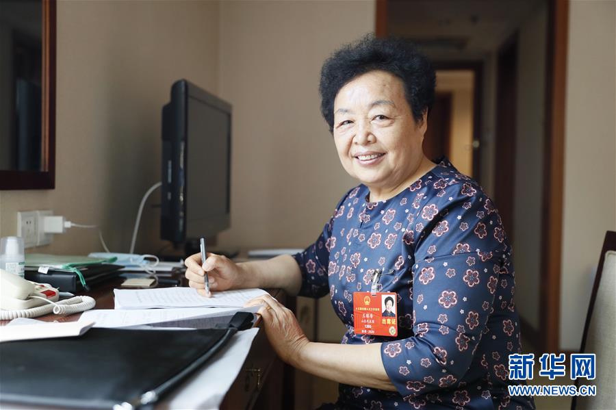 （新華全媒頭條&middot;兩會特別報(bào)道&middot;圖文互動）（4）從取得決定性成就到奪取全面勝利&mdash;&mdash;從全國兩會看決戰(zhàn)決勝脫貧攻堅(jiān)