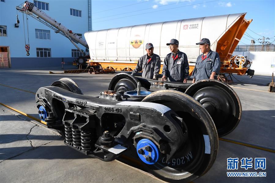 （新華全媒頭條&middot;圖文互動(dòng)）（5）奮力書寫東北振興的時(shí)代新篇&mdash;&mdash;習(xí)近平總書記調(diào)研東北三省并主持召開深入推進(jìn)東北振興座談會(huì)紀(jì)實(shí)