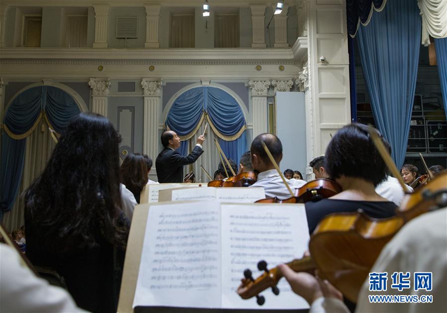 （新華全媒頭條&middot;出訪&middot;側記&middot;圖文互動）（3）你好老朋友！開啟新時代！&mdash;&mdash;習近平主席和普京總統(tǒng)引領中俄全面戰(zhàn)略協(xié)作伙伴關系邁入新時代