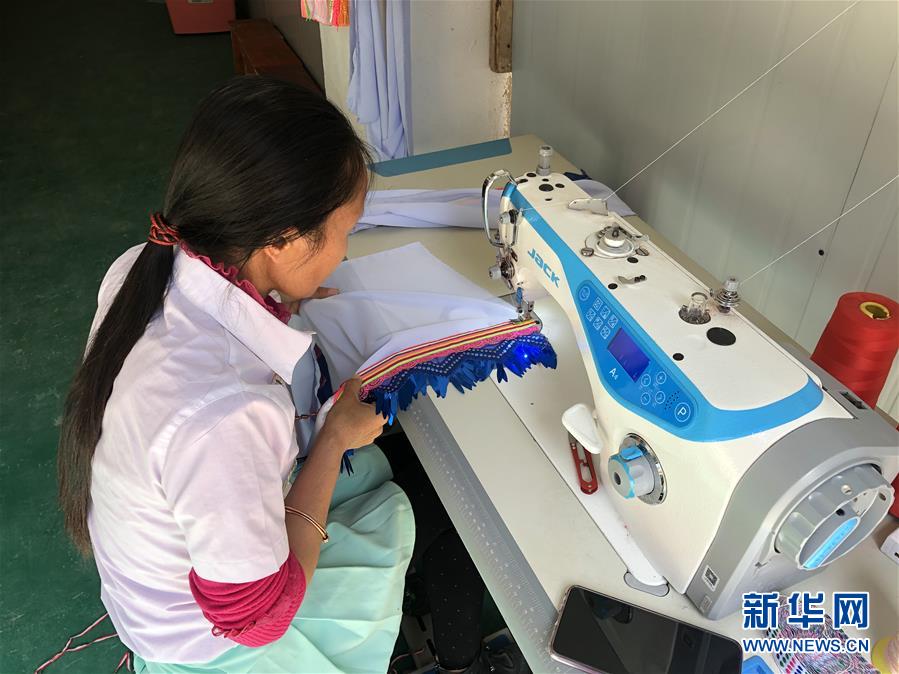 (新華全媒頭條·圖文互動)(9)春天里的5個“戰(zhàn)貧”瞬間——習(xí)近平總書記關(guān)于脫貧攻堅決策部署指引攻克最后的深貧堡壘