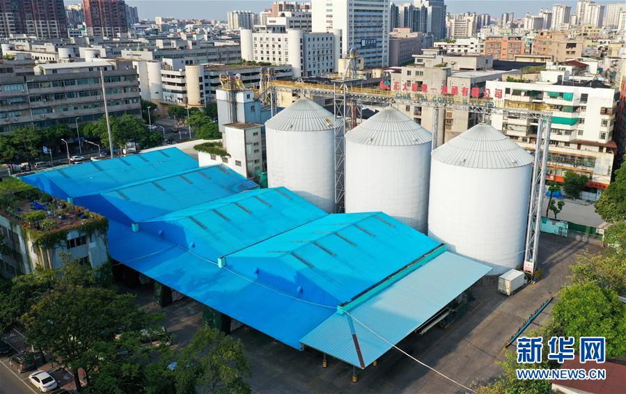 (在習近平新時代中國特色社會主義思想指引下——新時代新作為新篇章·習近平總書記關切事·圖文互動)(14)我家大門常打開——經濟特區(qū)全方位對外開放故事