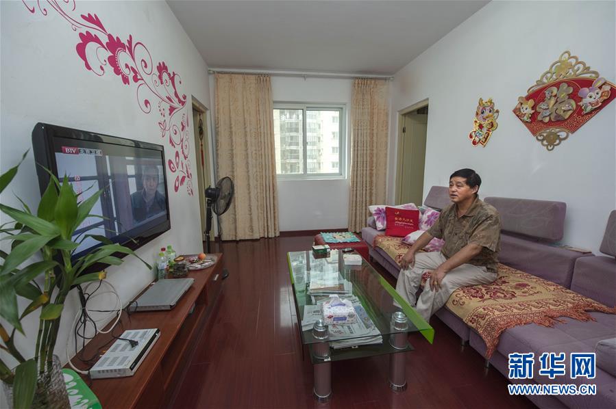 （習近平的小康故事&middot;新華網(wǎng)&middot;圖文互動）（5） &ldquo;讓全體人民住有所居&rdquo;&mdash;&mdash;習近平和百姓安居的故事