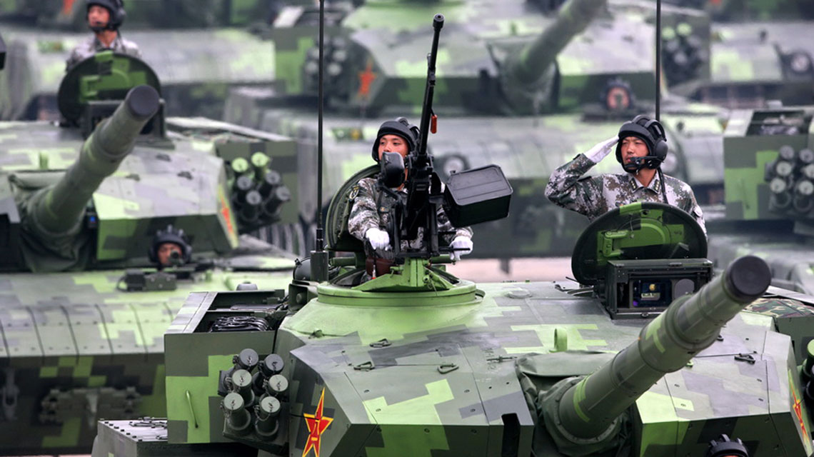 威風(fēng)凜凜！歷屆閱兵中的中國(guó)坦克兵