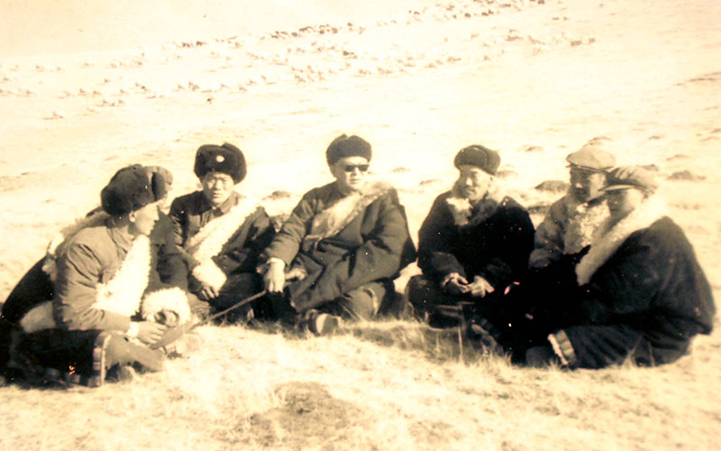 個人干凈，一生不褪的底色&mdash;&mdash;四論向尕布龍同志學習