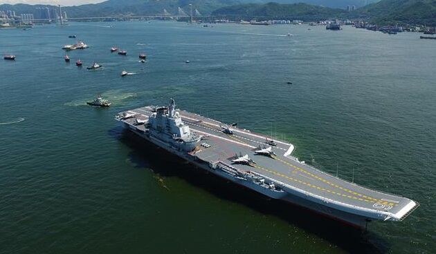獨(dú)家航拍！遼寧艦駛離香港
