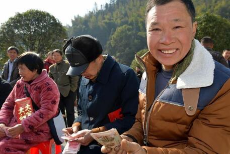 &ldquo;脫貧后，我們分紅了！&rdquo;
