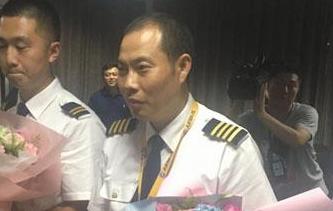 空中驚魂 奇跡備降！&ldquo;英雄機(jī)組&rdquo;太牛了