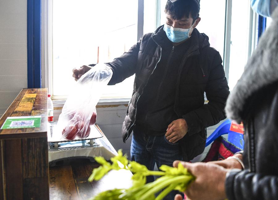 新疆：富民市場(chǎng)助貧困戶(hù)就業(yè)增收