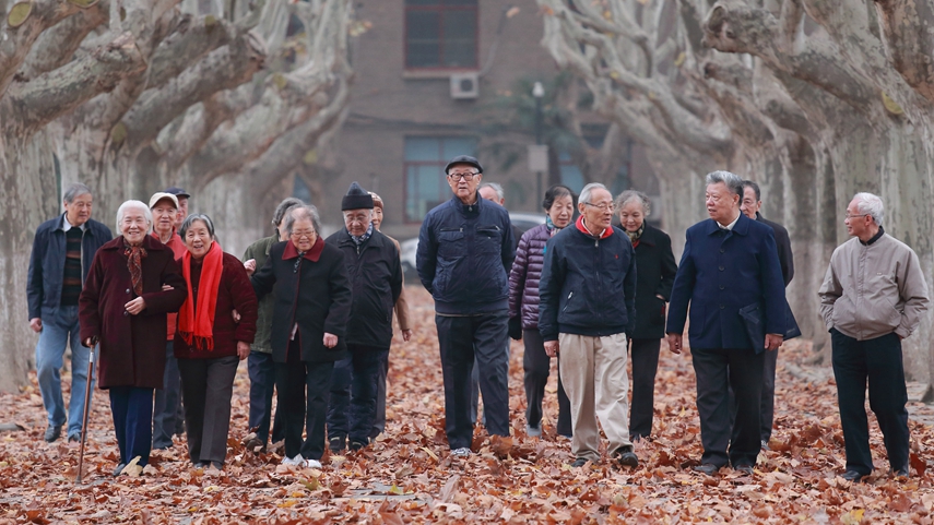 胸懷祖國(guó) 無(wú)私奉獻(xiàn)&mdash;&mdash;西遷精神述評(píng)