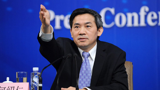 會(huì)議主持人何紹仁