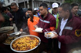 生活，依然在繼續(xù)