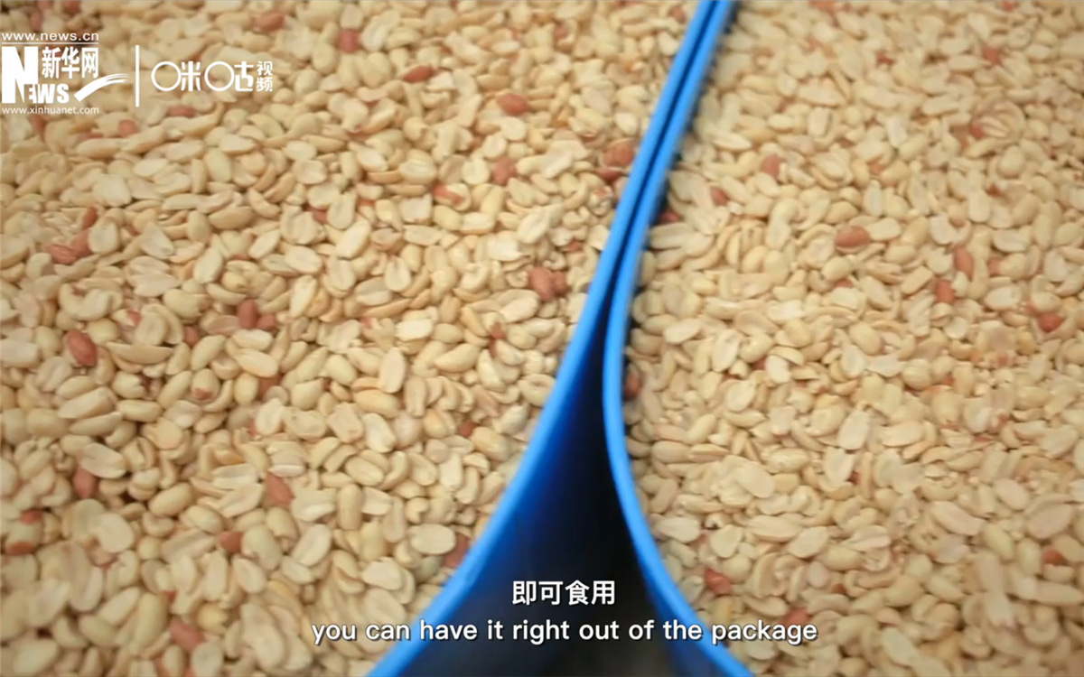 RUTF營(yíng)養(yǎng)包以花生醬為基底，加入了牛奶、糖、復(fù)合維生素和微量礦物質(zhì)