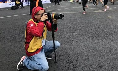 影像馬拉松③|拍馬拉松的人：一邊是理想，一邊是現(xiàn)實