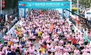 從沙漠跑向綠洲！&ldquo;塞上明珠&rdquo;用馬拉松促城市轉(zhuǎn)型