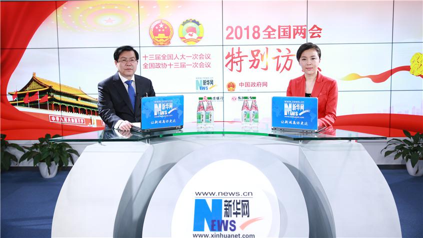 曾文明：推動各方力量向脫貧攻堅聚合，堅決打贏脫貧攻堅硬仗