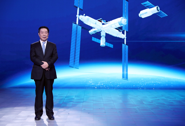 將要建造的空間站基本構(gòu)型有三個(gè)艙，構(gòu)成英文T字型