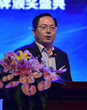 經(jīng)濟(jì)學(xué)家、中國人民銀行研究局研究員鄒平座