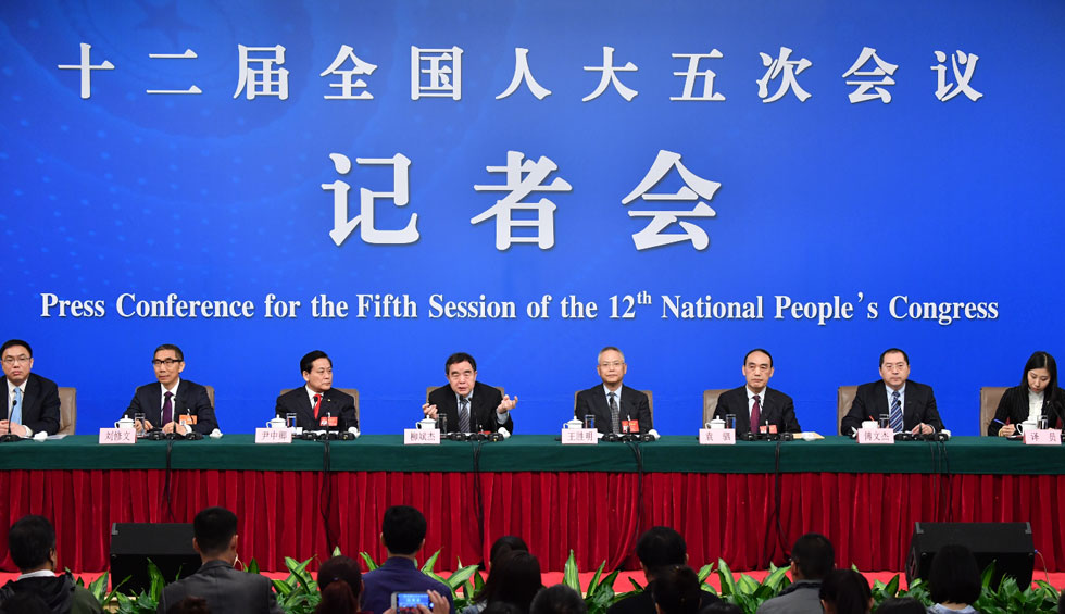 回放:全國人大相關(guān)負(fù)責(zé)人就“人大監(jiān)督工作”答問