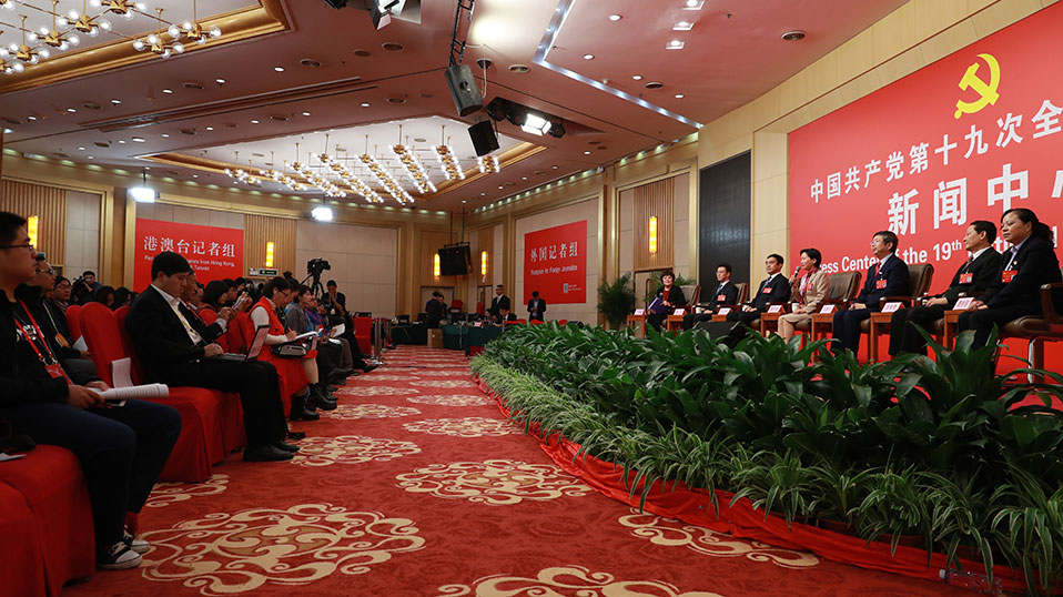 集體采訪(fǎng)活動(dòng)現(xiàn)場(chǎng)