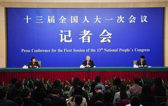 國務(wù)院扶貧辦主任劉永富就&ldquo;打好精準(zhǔn)脫貧攻堅(jiān)戰(zhàn)&rdquo;答記者問