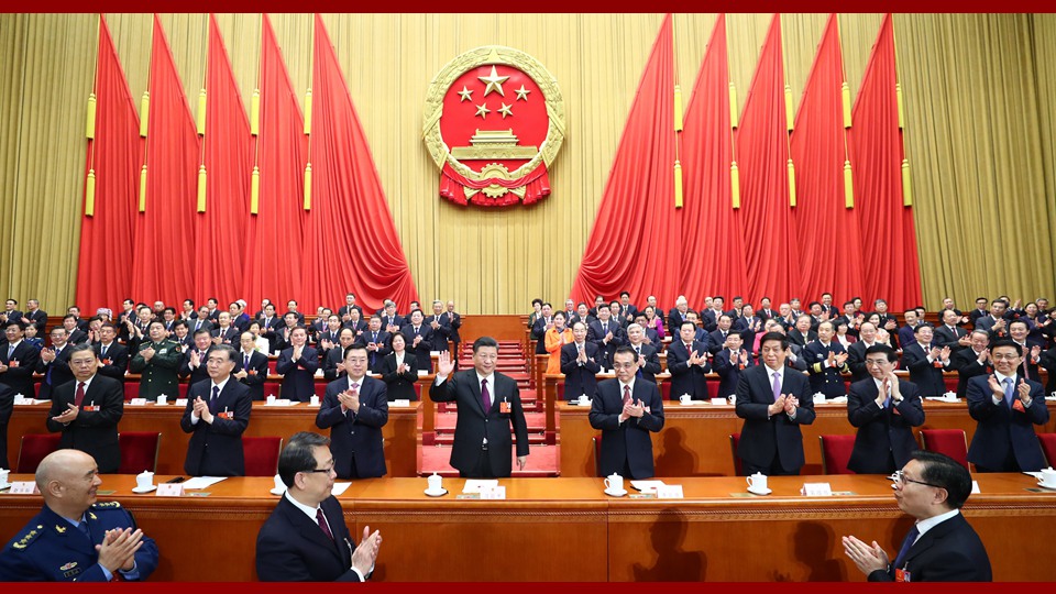 習(xí)近平當(dāng)選國(guó)家主席、中央軍委主席