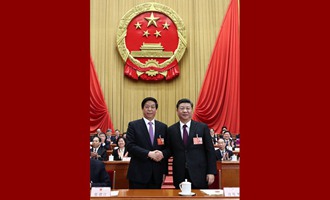 習(xí)近平當(dāng)選國(guó)家主席、中央軍委主席