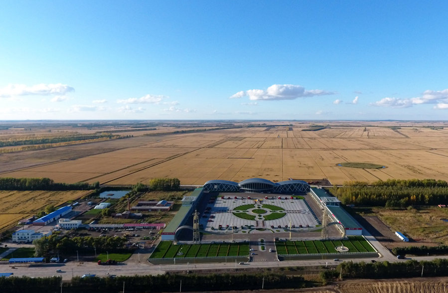 新華社評論員：堅(jiān)持&ldquo;兩個毫不動搖&rdquo;必須堅(jiān)定不移