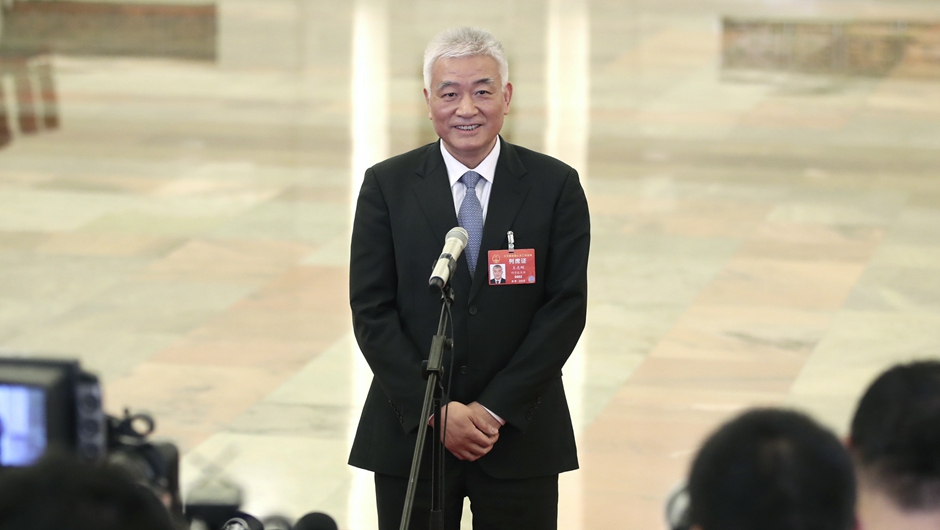 科學(xué)技術(shù)部部長(zhǎng)王志剛接受采訪(fǎng)