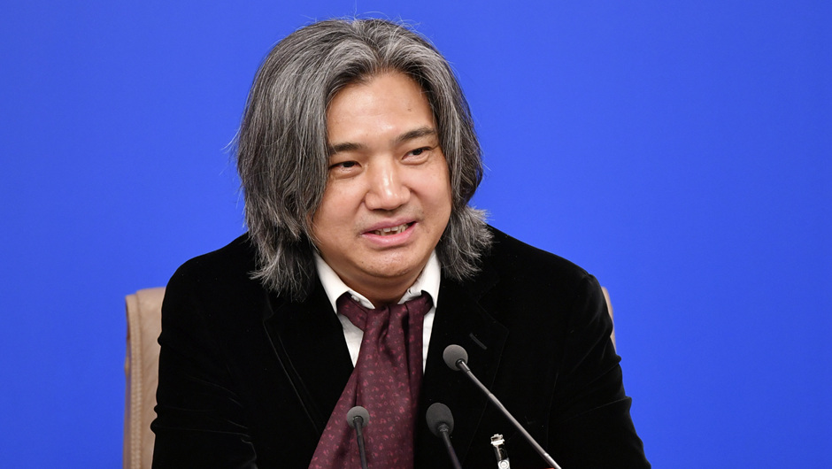 全國政協(xié)常委、文化文史和學習委員會委員，中國美術館館長，中國美術家協(xié)會副主席 吳為山