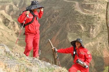 新華全媒+|900公里的守護