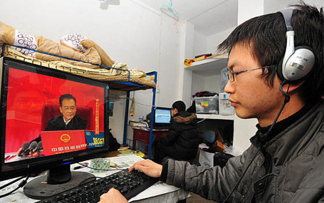 2010年網(wǎng)友關(guān)注溫家寶總理接受中國(guó)政府網(wǎng)、新華網(wǎng)聯(lián)合專訪