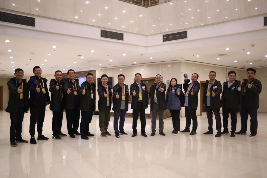 新華網(wǎng)國慶前方報道團隊，出發(fā)啦！