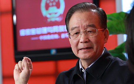 溫家寶總理接受中國(guó)政府網(wǎng)、新華網(wǎng)聯(lián)合專訪并與網(wǎng)友在線交流