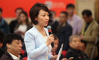 中央電視臺(tái)、中國(guó)國(guó)際電視臺(tái)記者提問