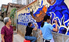 畫(huà)筆&ldquo;打破界限&rdquo; 涂鴉連接兩岸