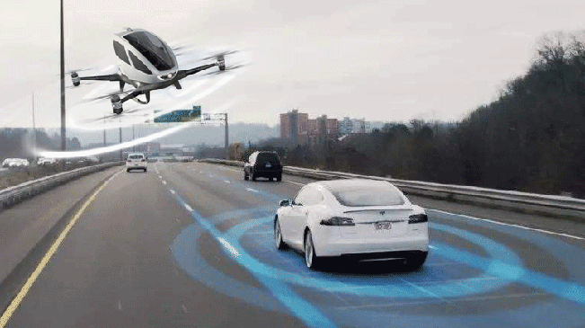 無人機(jī)無人車 你敢坐嗎？