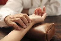 【健康解碼】中醫(yī)藥如何治療股骨頭壞死？