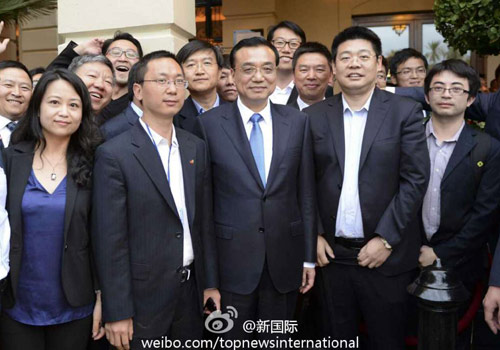 李克強(qiáng)：在非中企了解當(dāng)?shù)匚幕拍茉「D片來(lái)源：&ldquo;新國(guó)際&rdquo;微博。