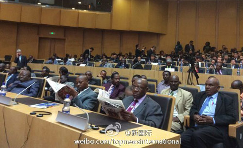 李克強(qiáng)即將在非盟總部發(fā)表演講，請(qǐng)柬&ldquo;一柬難求&rdquo;。圖片來(lái)源：&ldquo;新國(guó)際&rdquo;微博。