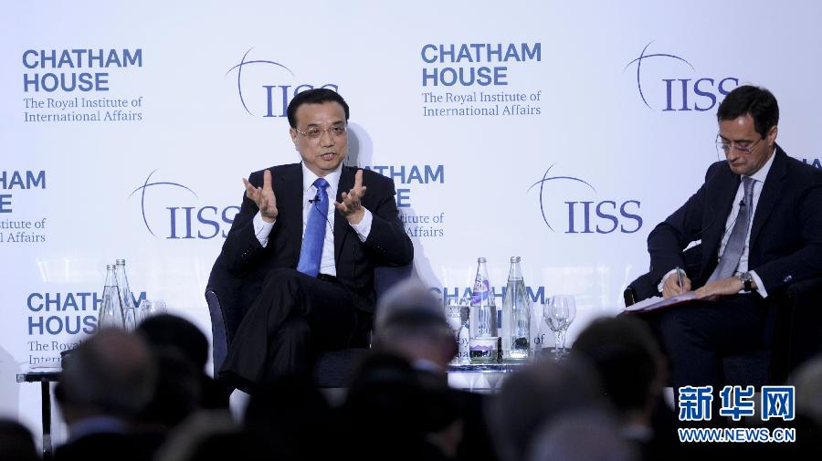 6月18日，國務(wù)院總理李克強在倫敦金融城市長官邸面向英國皇家國際問題研究所和國際戰(zhàn)略研究所兩大智庫發(fā)表題為《共建包容發(fā)展的美好世界》的演講。新華社記者 張鐸 攝 