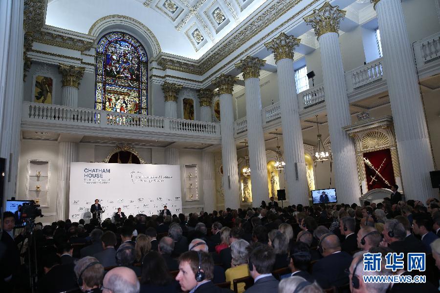 6月18日，國務(wù)院總理李克強在倫敦金融城市長官邸面向英國皇家國際問題研究所和國際戰(zhàn)略研究所兩大智庫發(fā)表題為《共建包容發(fā)展的美好世界》的演講。新華社記者 龐興雷 攝 