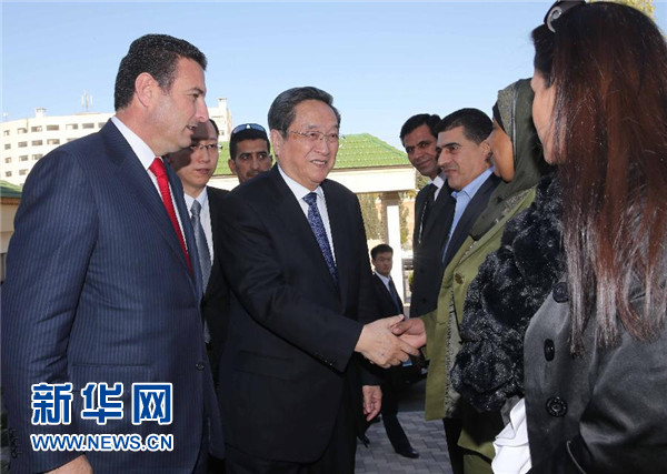 11月9日，正在約旦進行正式友好訪問的全國政協(xié)主席俞正聲在安曼會見約旦眾議院代議長薩法迪。 新華社記者 劉衛(wèi)兵 攝 