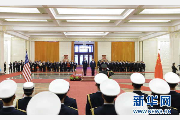 11月12日，國家主席習近平在北京人民大會堂舉行歡迎儀式，歡迎美國總統奧巴馬對中國進行國事訪問。 新華社記者 馬占成 攝