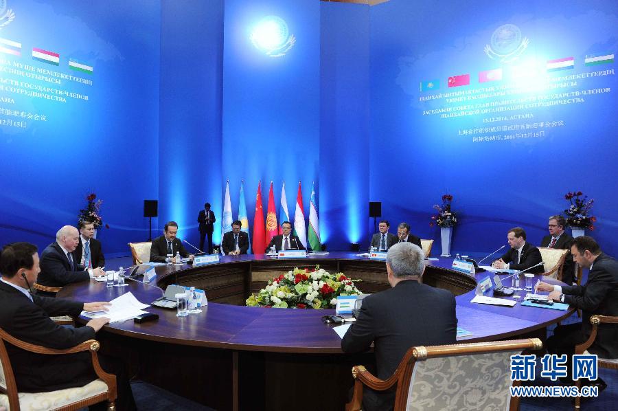 12月15日，中國國務院總理李克強在阿斯塔納出席上海合作組織成員國政府首腦理事會第十三次會議。 新華社記者 饒愛民 攝 
