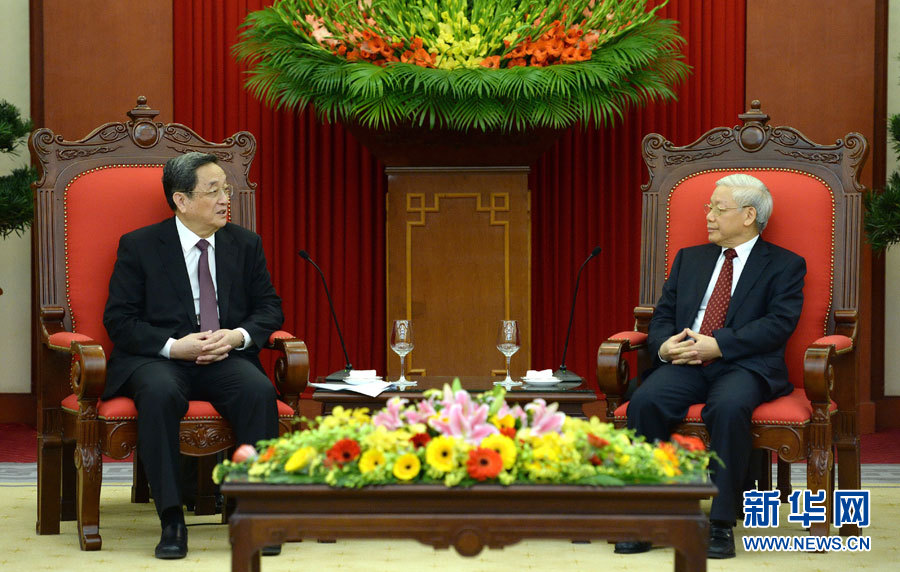 12月25日至27日，中共中央政治局常委、全國政協(xié)主席俞正聲對越南進行正式訪問。這是12月26日，俞正聲在河內(nèi)會見越共中央總書記阮富仲。 新華社記者馬占成攝